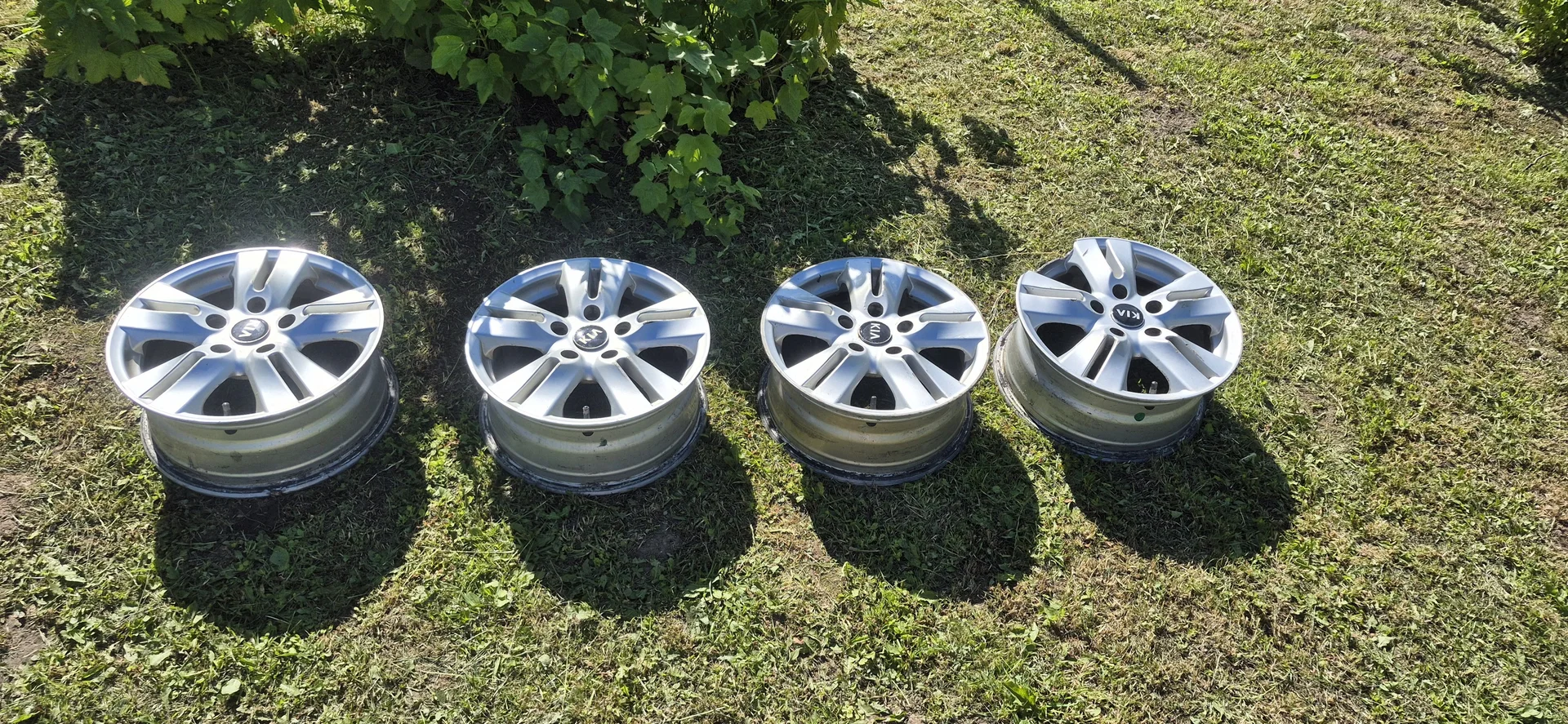 Литые диски Kia 6×R15 5x114.3 - изображение 1