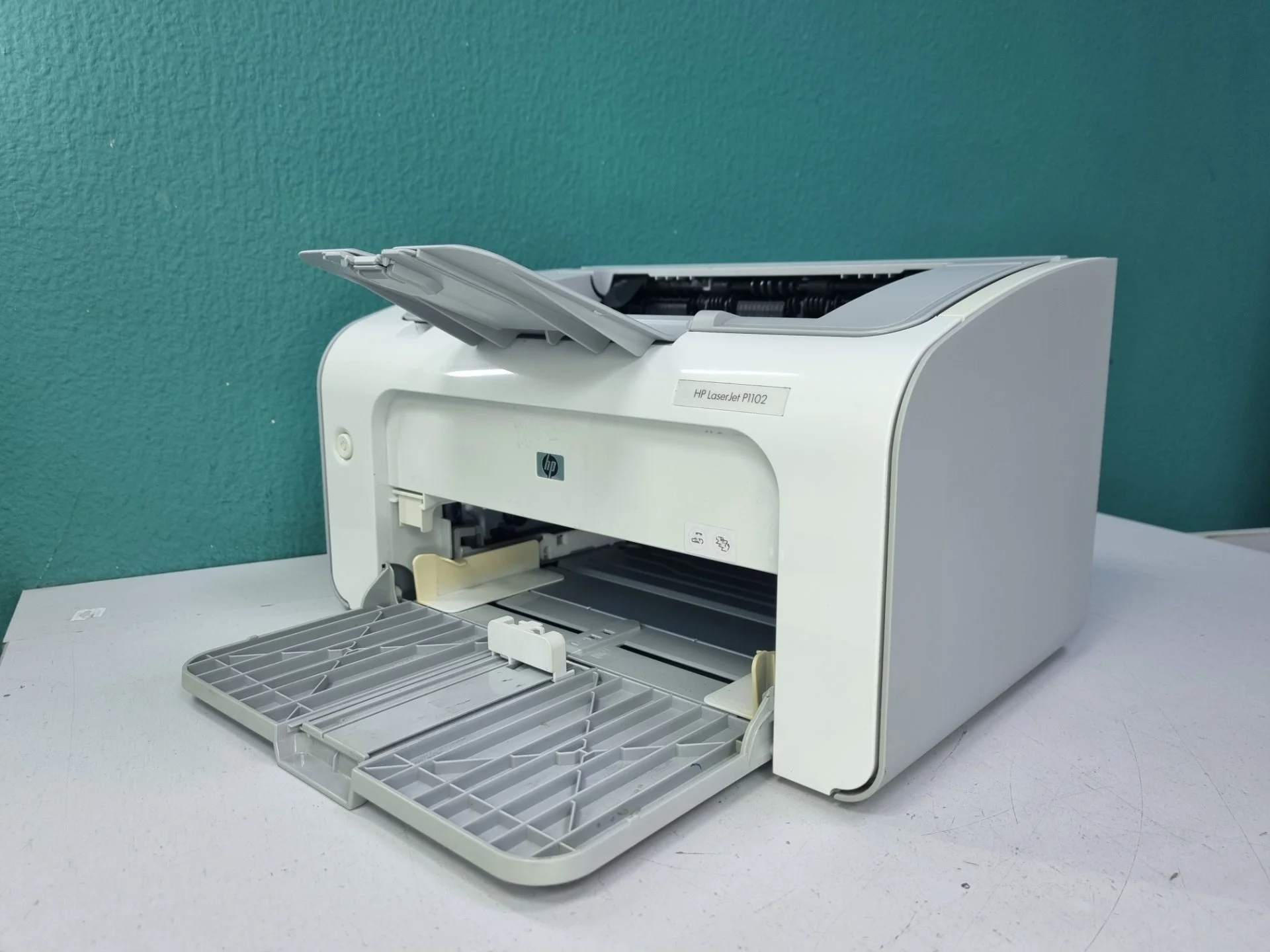 Принтер лазерный HP LaserJet p1102.Новый картридж. Бесплатная доставка по Н.Новгороду - миниатюра 3