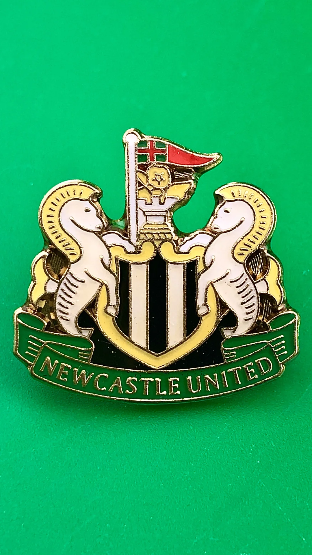 знак Футбольный клуб «Ньюкасл Юнайтед» Newcastle United Football Club - изображение 1