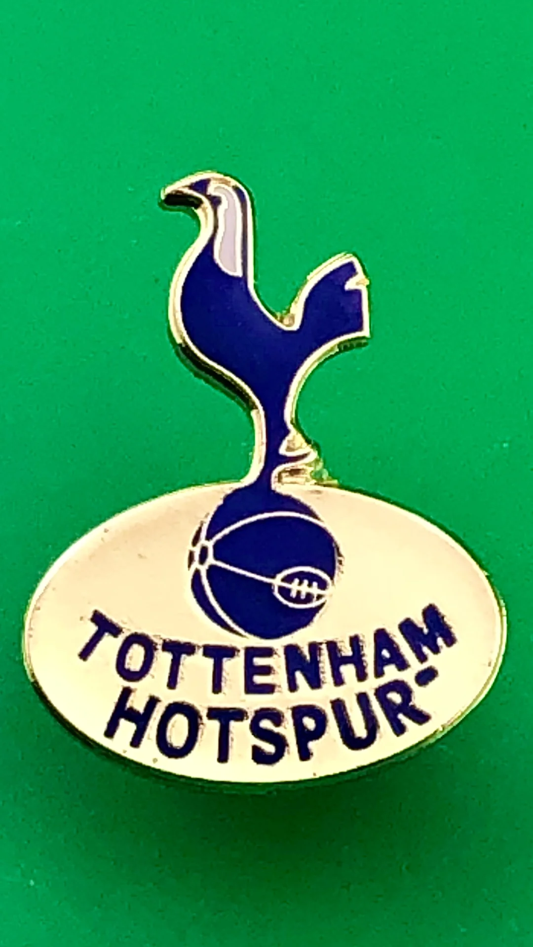 знак Футбольный клуб «Тоттенхэм Хотспур» Tottenham Hotspur Football Club - изображение 1