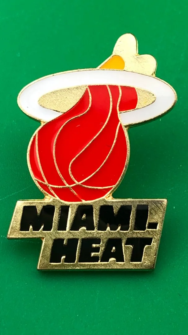 знак NBA Майами Хит англ. Miami Heat - изображение 1