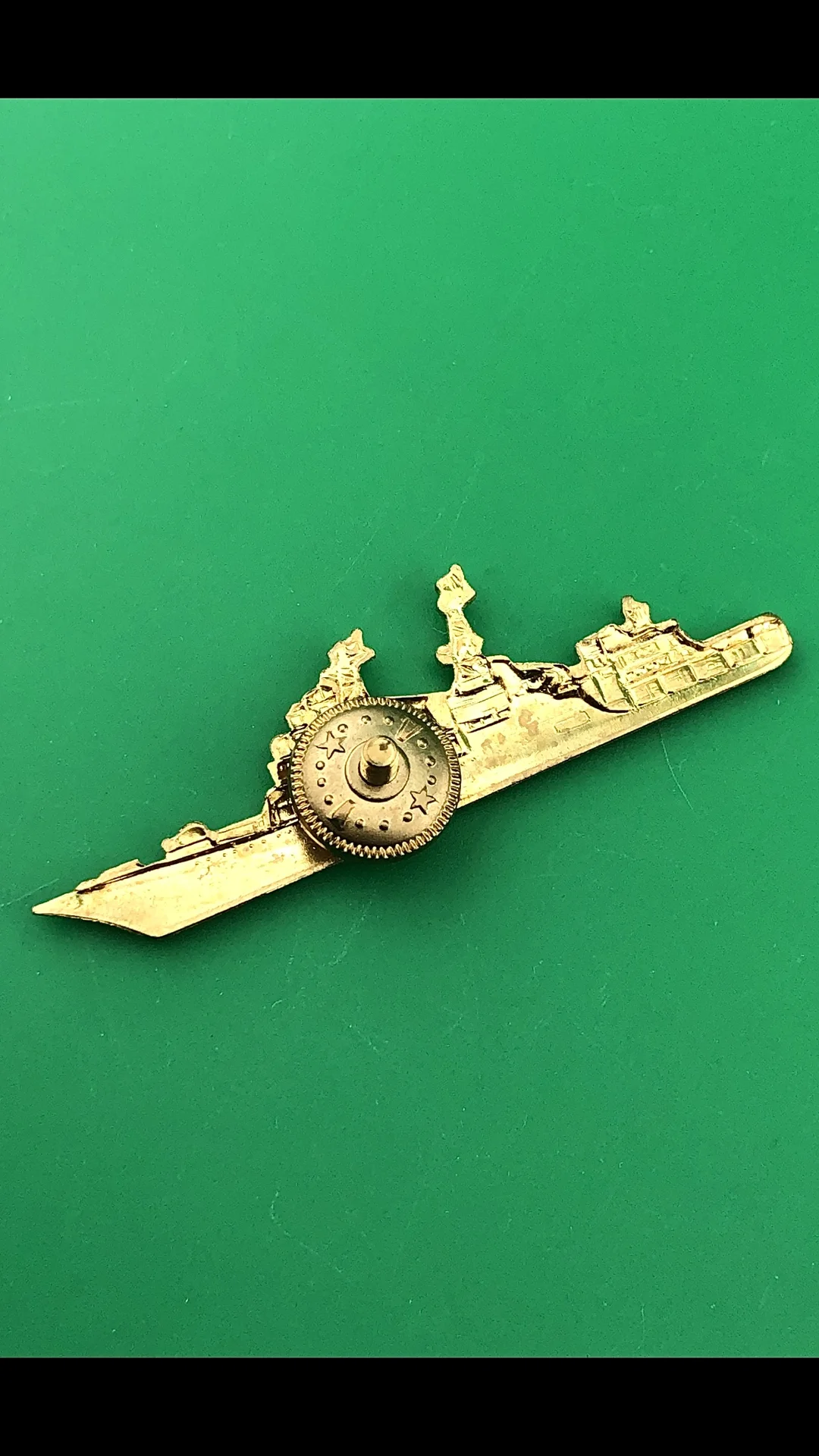 знак Командир корабля.золото - миниатюра 2