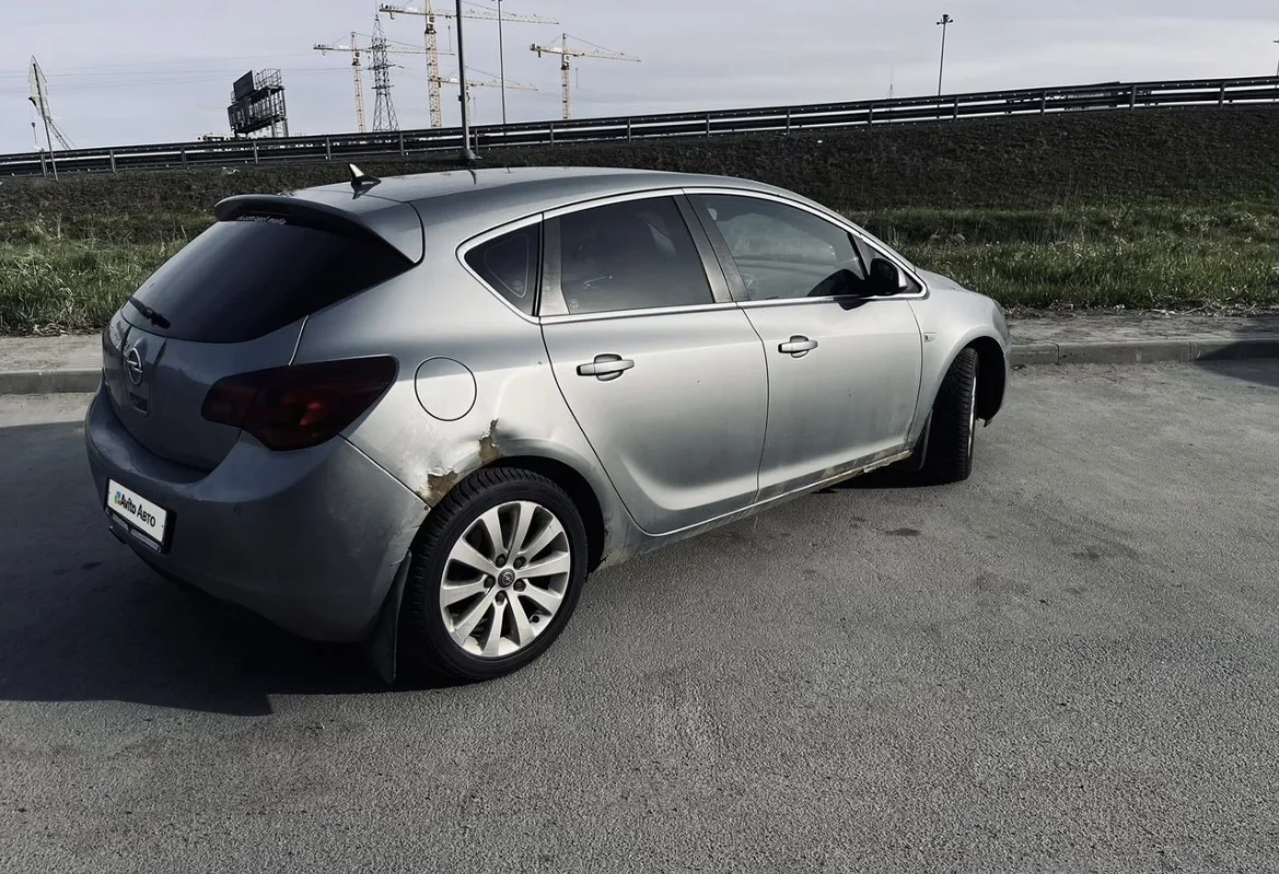 opel astra 1.6 AT 180л.с - миниатюра 3
