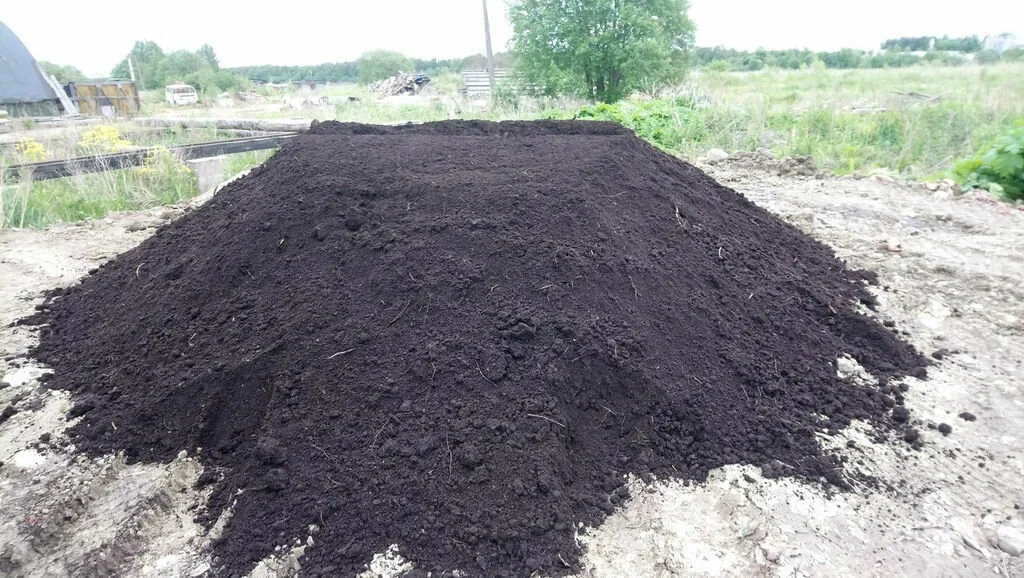 Доставка чернозёма (плодородной земли) по Архангельску и Архангельской области - изображение 1