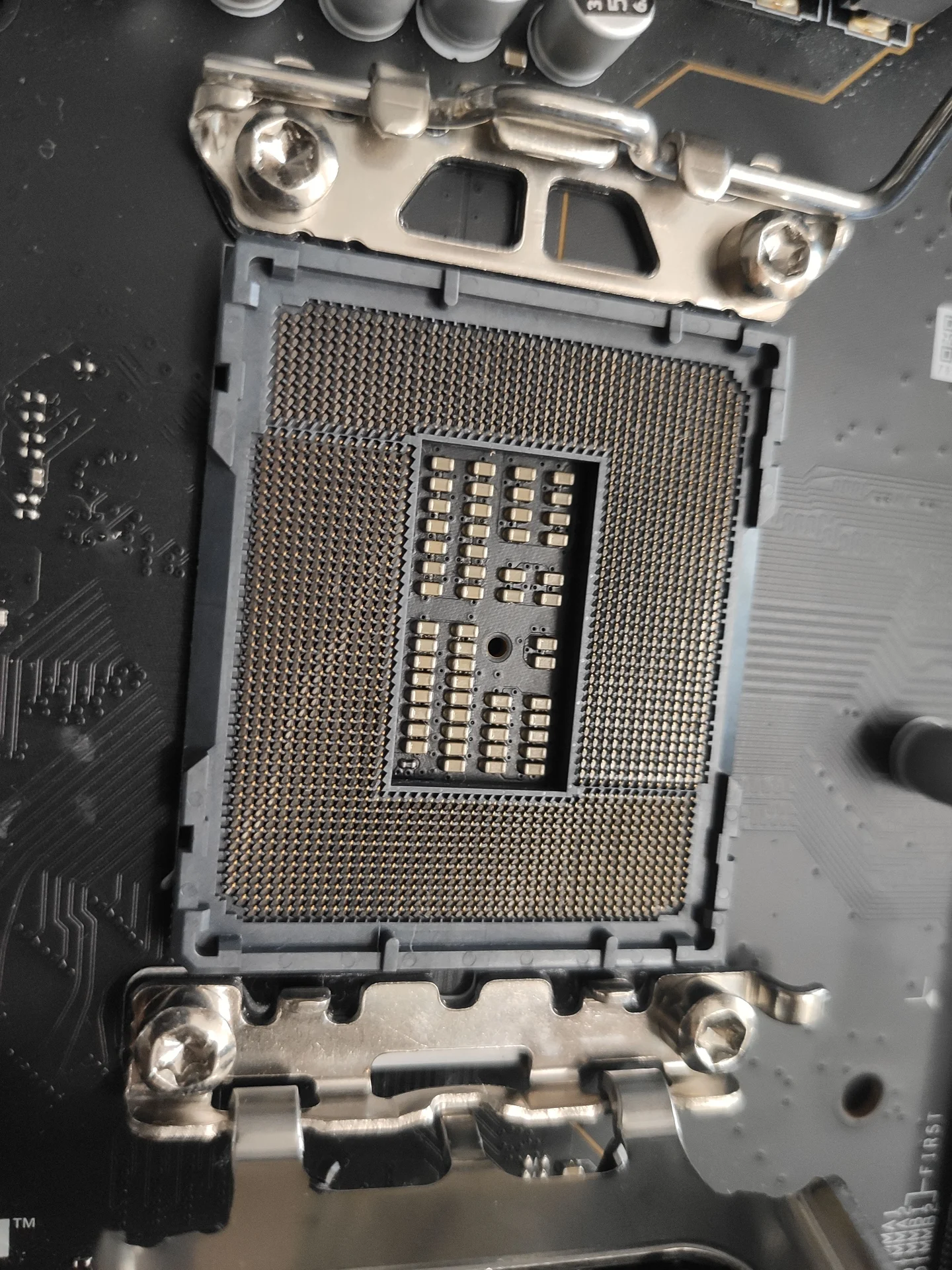 Материнская плата MSI MAG Z790 TOMAHAWK WIFI (LGA1 - миниатюра 4