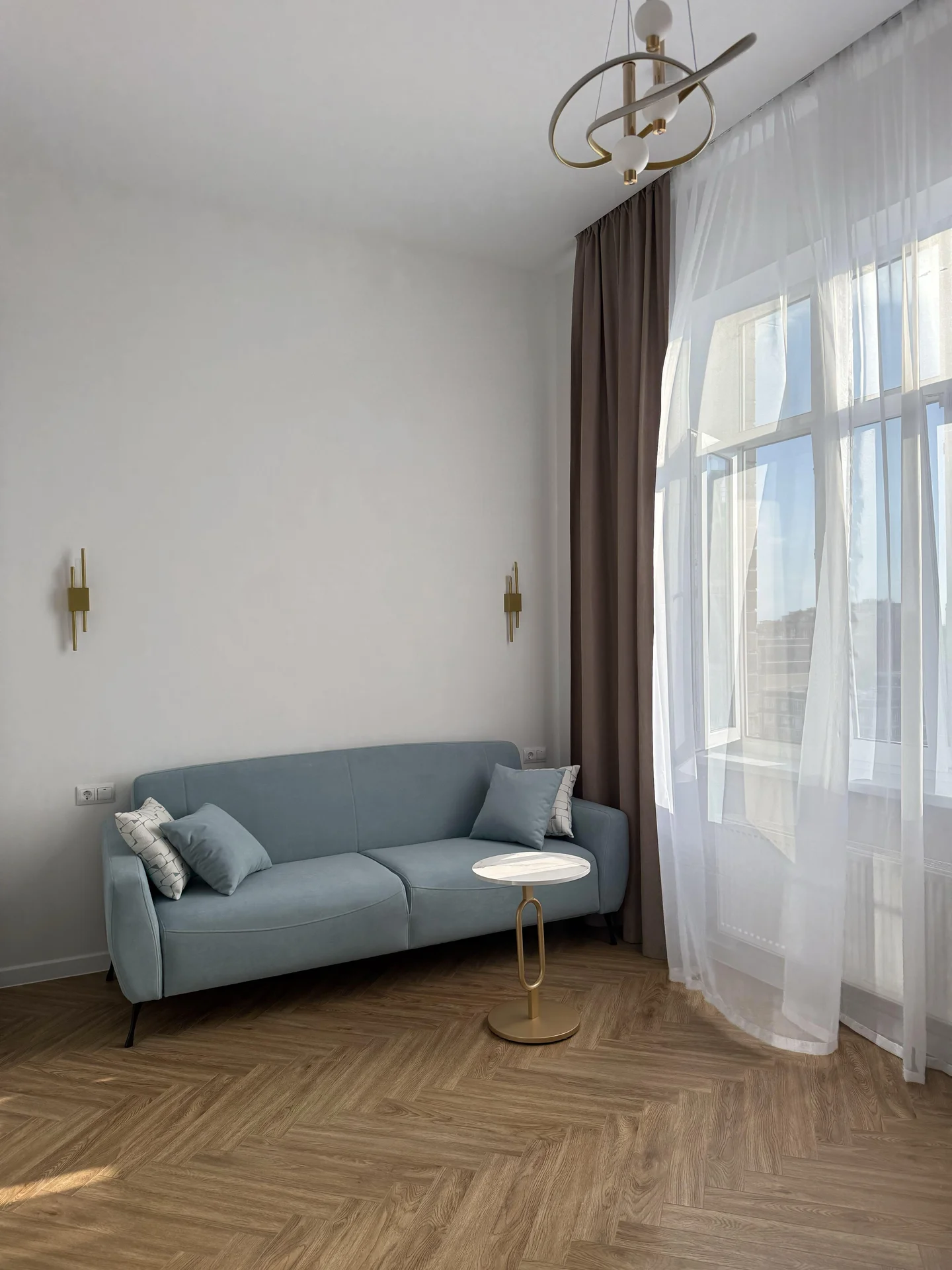 Квартира  с потолками 3,55 м - миниатюра 2