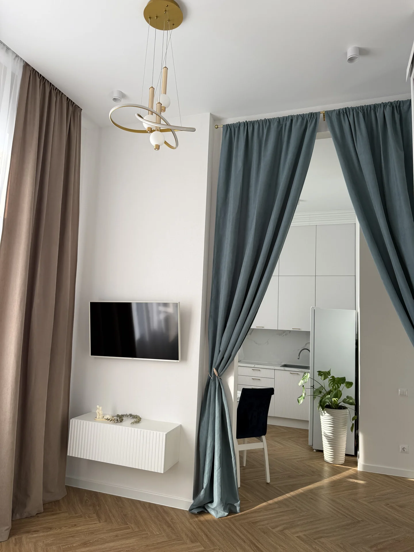 Квартира  с потолками 3,55 м - миниатюра 5