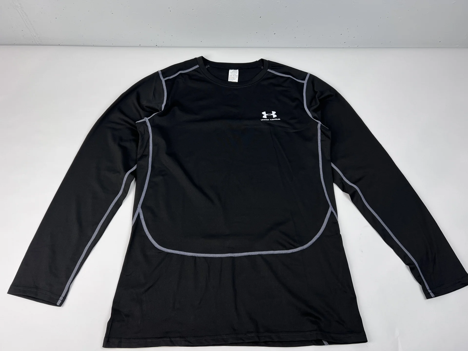 Рашгард Under Armour чёрный S–M новый - миниатюра 2