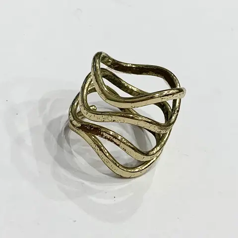 Спиральное золотое кольцо