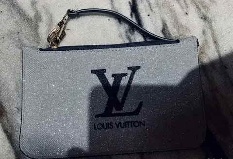 Клатч «Louis Vuitton» («Луи Виттон»)