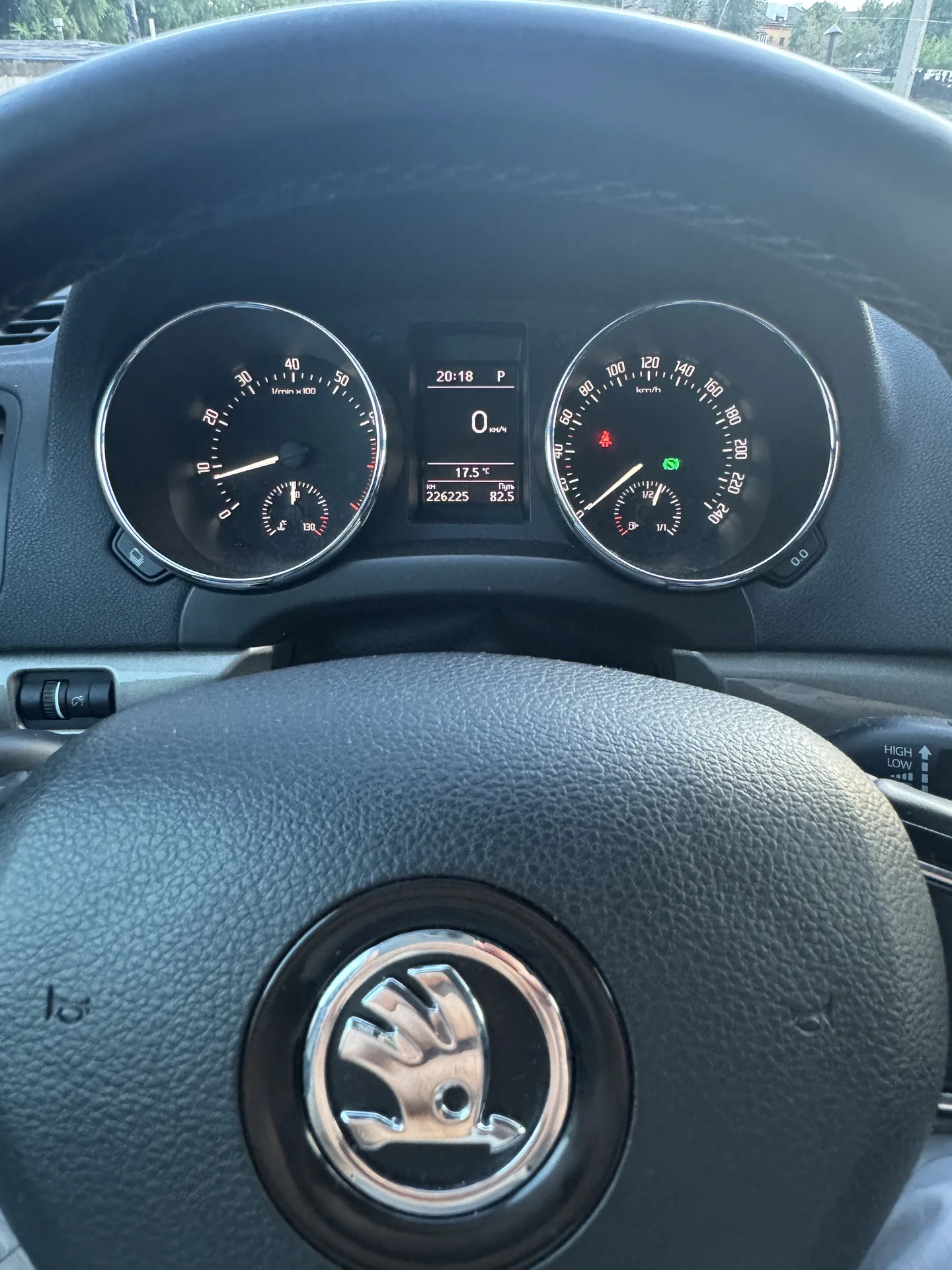SKODA YETI 2014 год - миниатюра 3