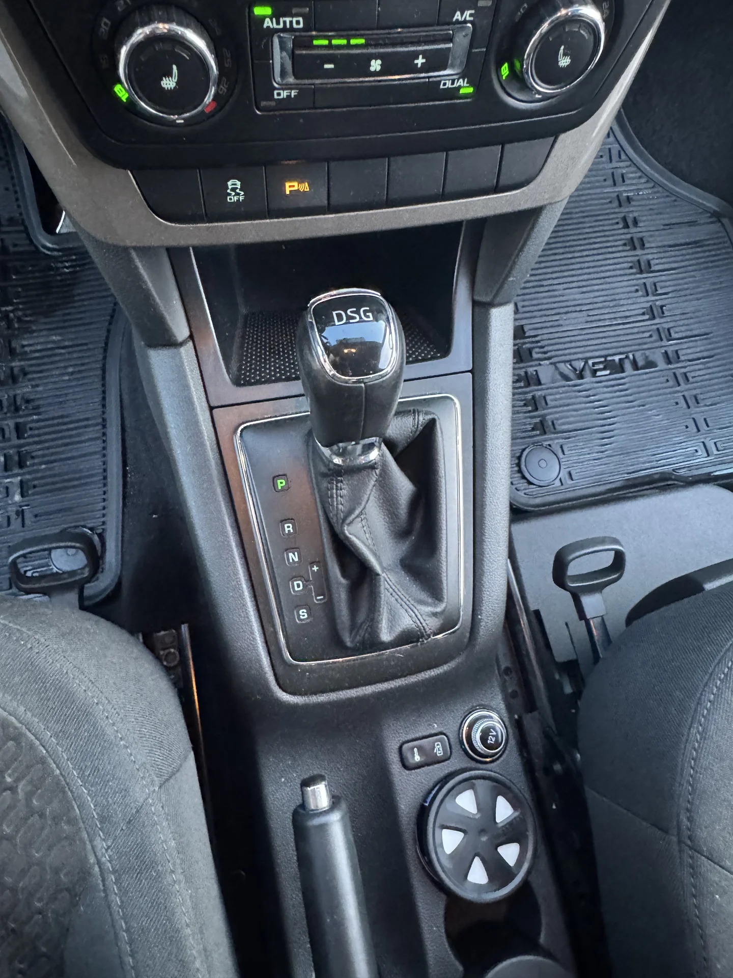 SKODA YETI 2014 год - миниатюра 12