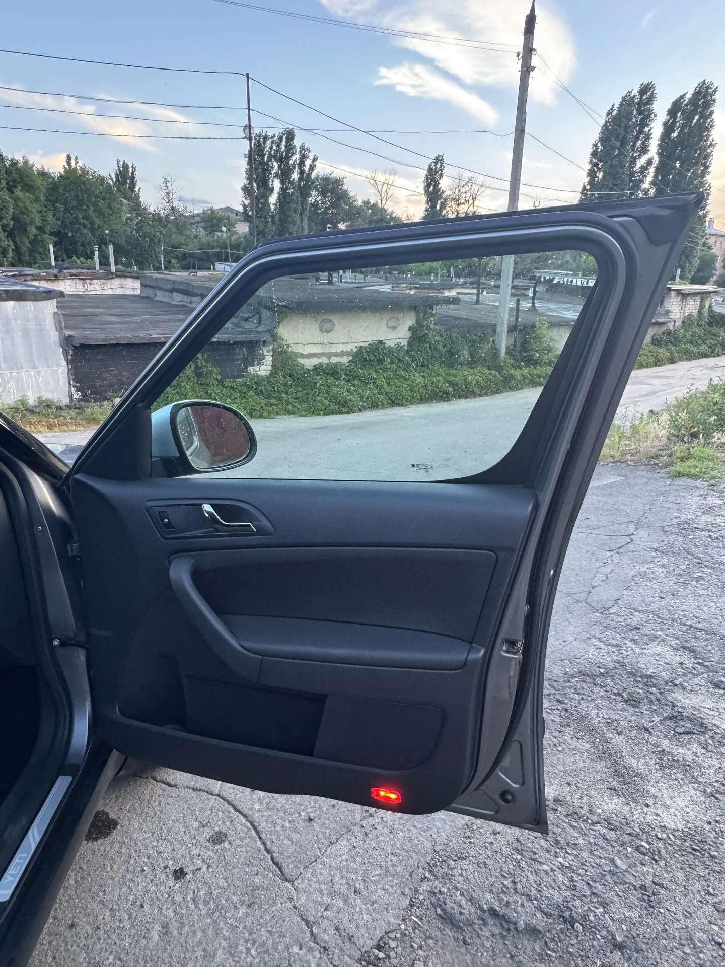 SKODA YETI 2014 год - миниатюра 15