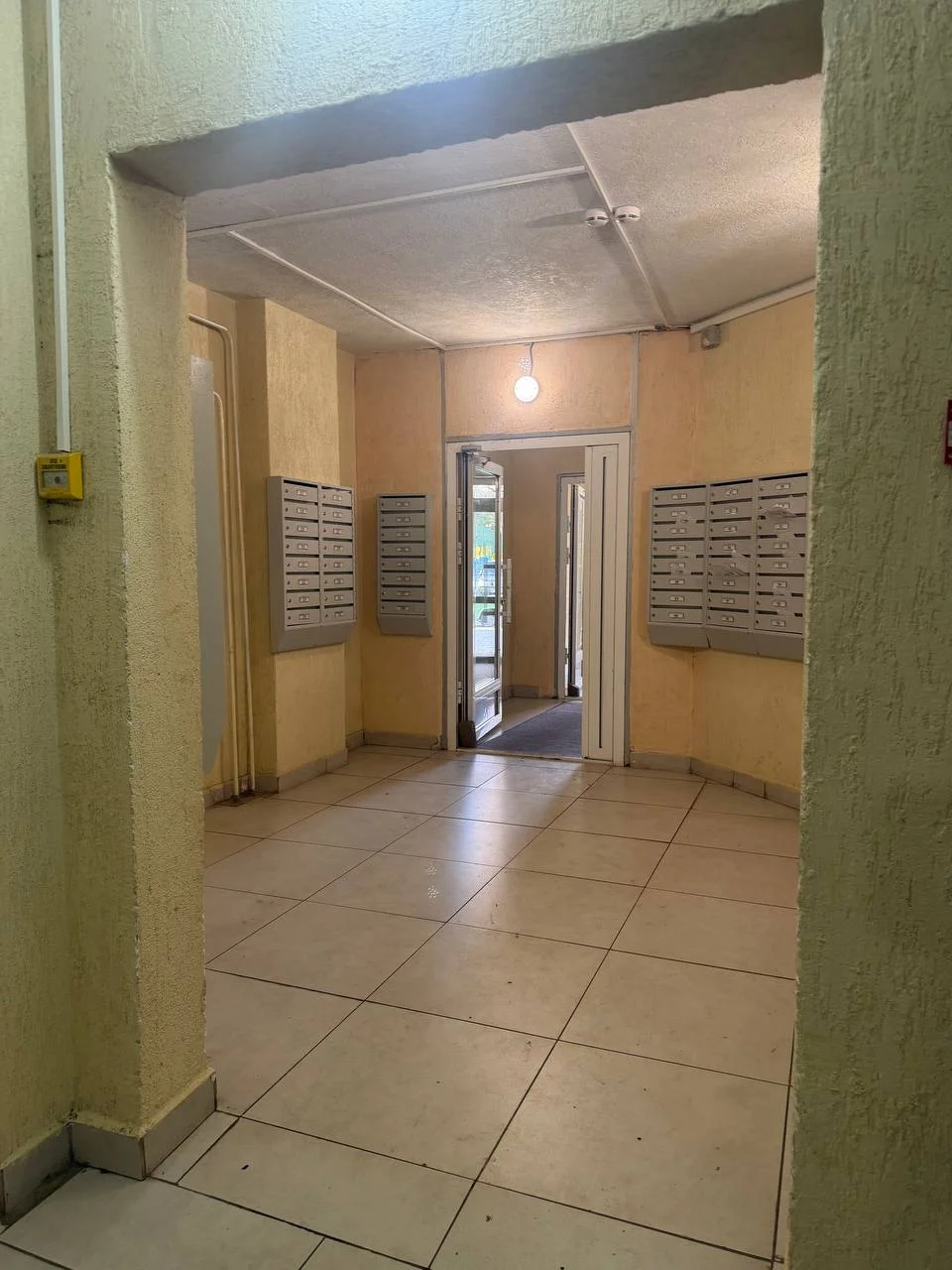 2-комнатная квартира, 62 м², 15/24 эт - миниатюра 2
