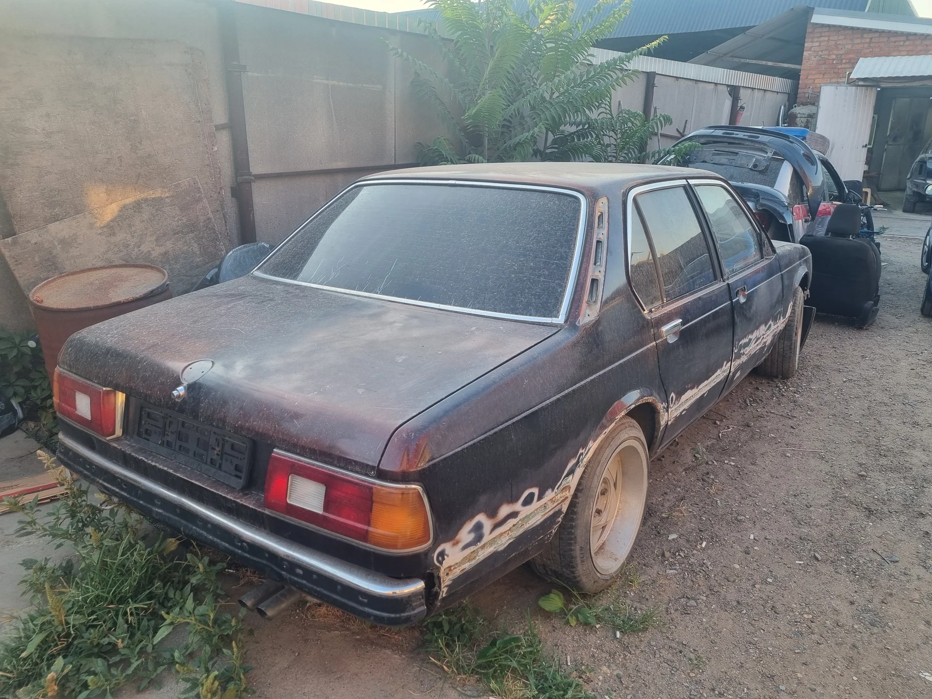BMW e23 - миниатюра 12