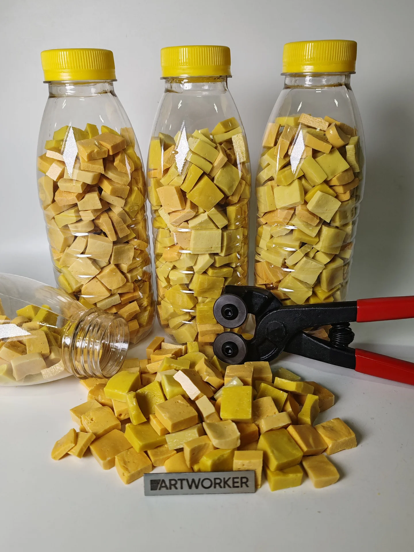 Колотая смальта 15х15 YELLOW - миниатюра 2