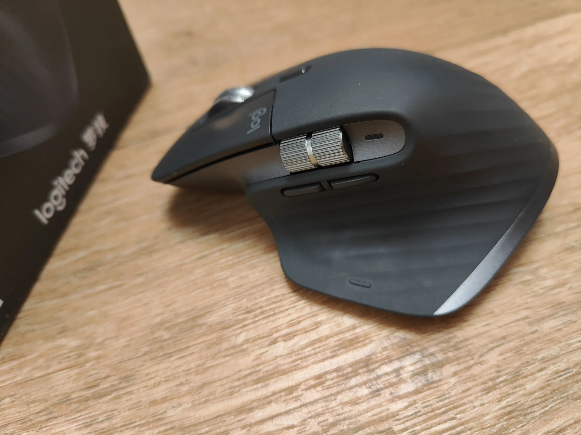 Logitech mx master 3s - миниатюра 4