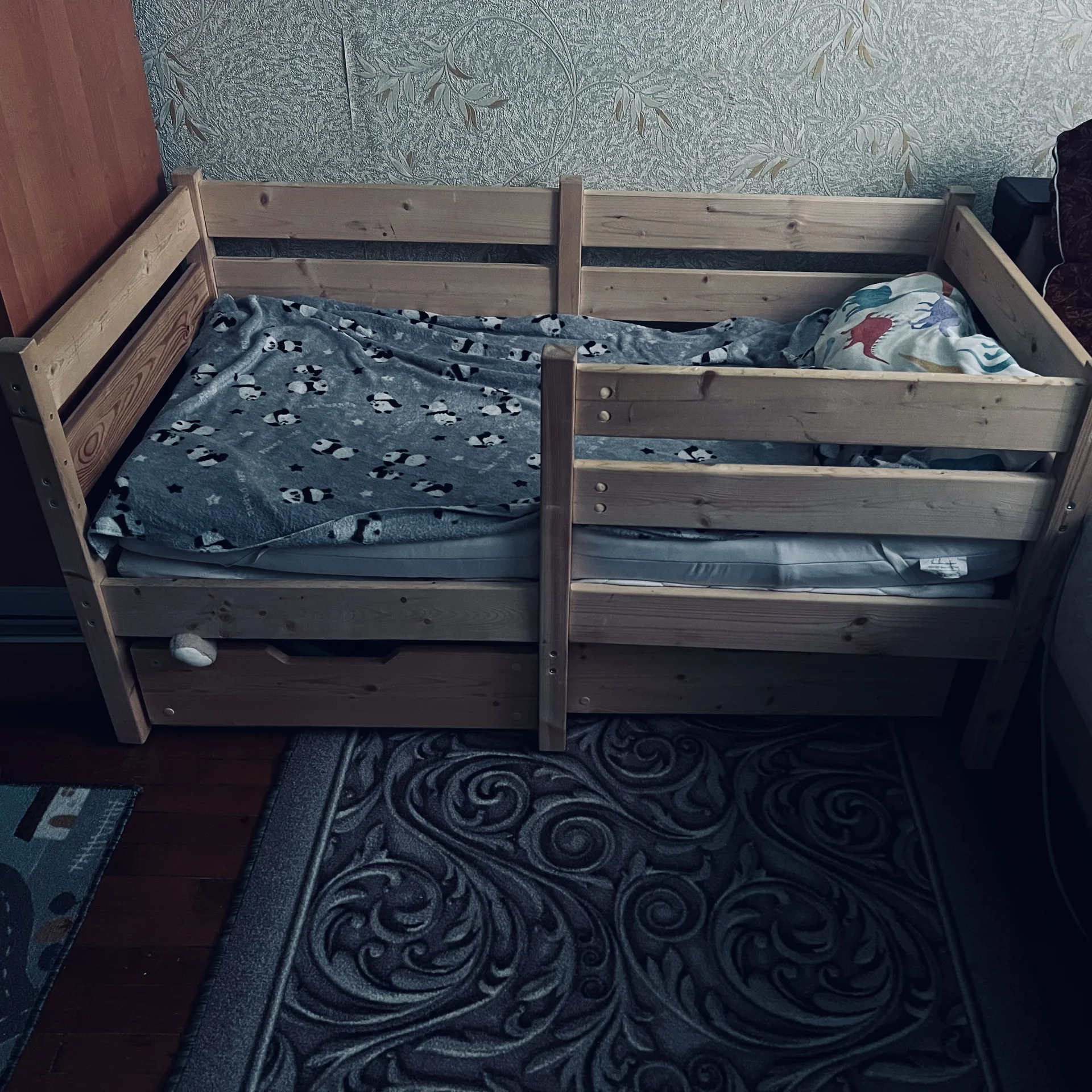детская кровать 120х60 - изображение 1