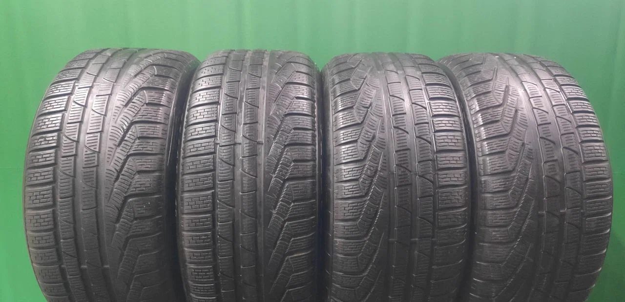 Pirelli Winter Sottozero 240 Serie II 255/45 R19 100V