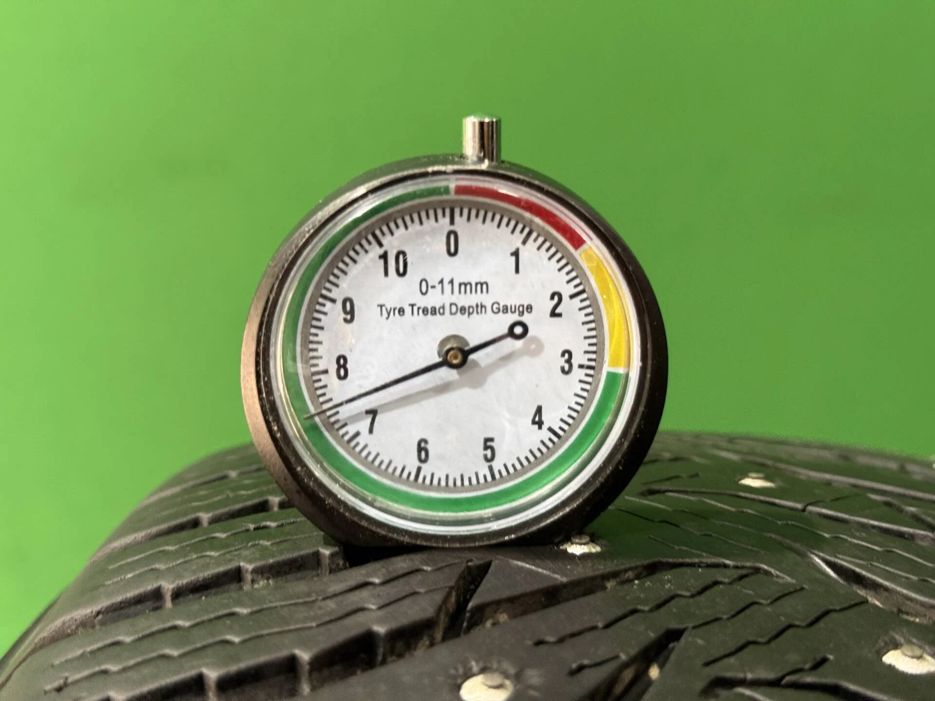 195/60 R15 Kumho WinterCraft ice Wi31+ зимние шипованные - миниатюра 5
