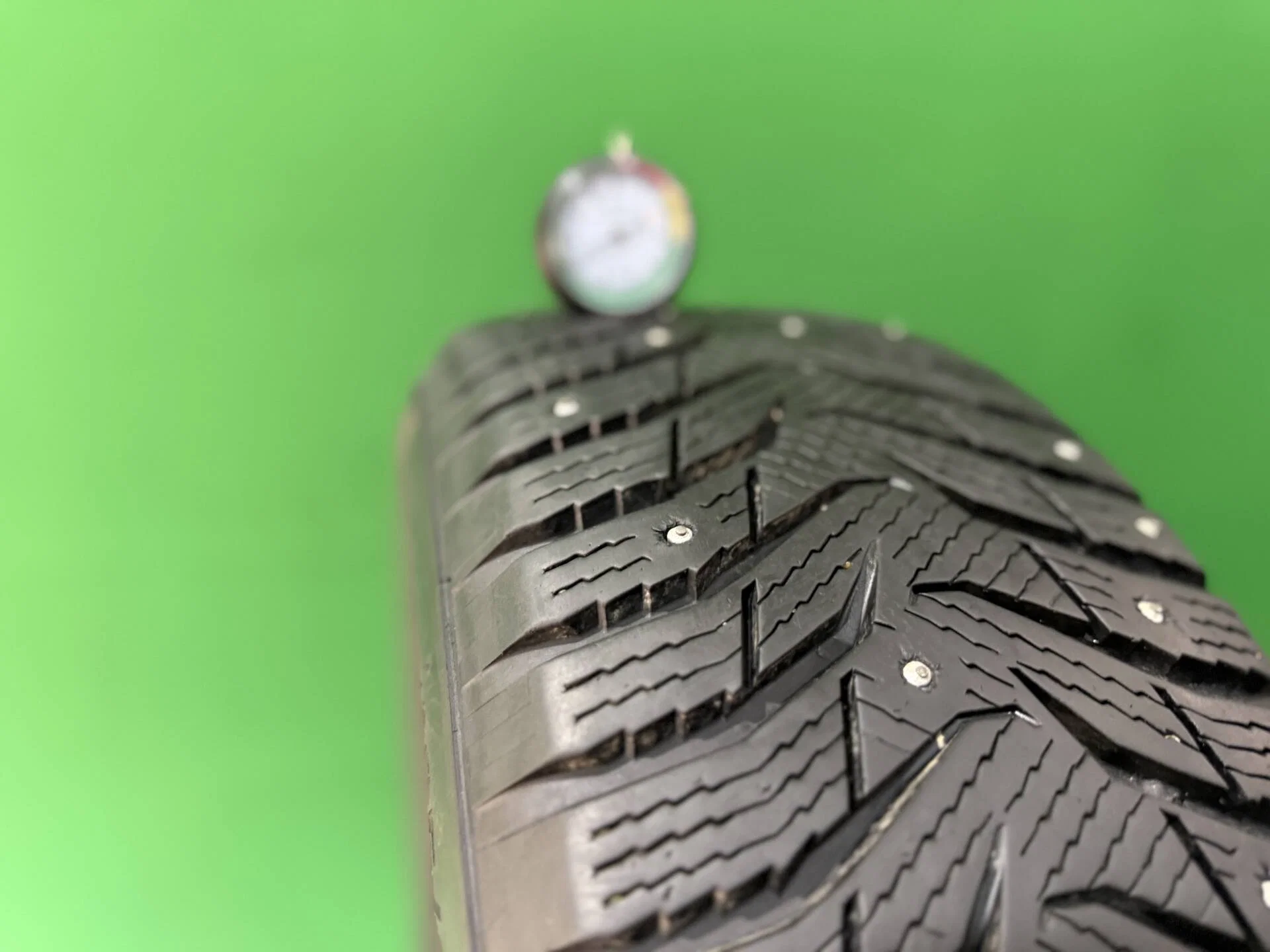 195/60 R15 Kumho WinterCraft ice Wi31+ зимние шипованные - миниатюра 7