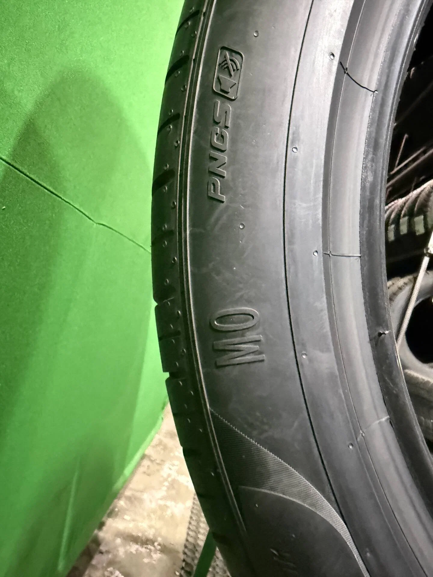 315/40 R21 дюймов Pirelli P Zero PZ4 летние - миниатюра 2