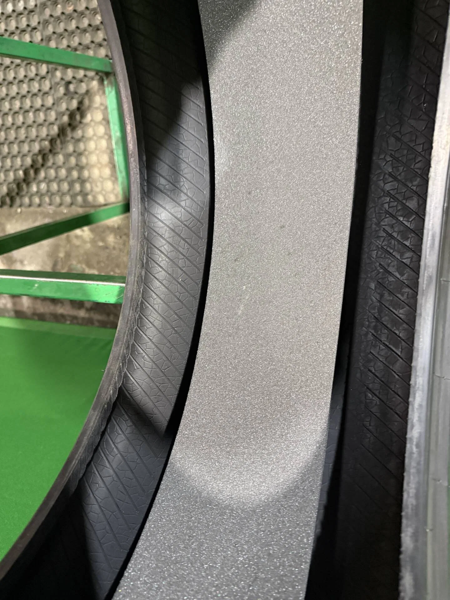 315/40 R21 дюймов Pirelli P Zero PZ4 летние - миниатюра 6