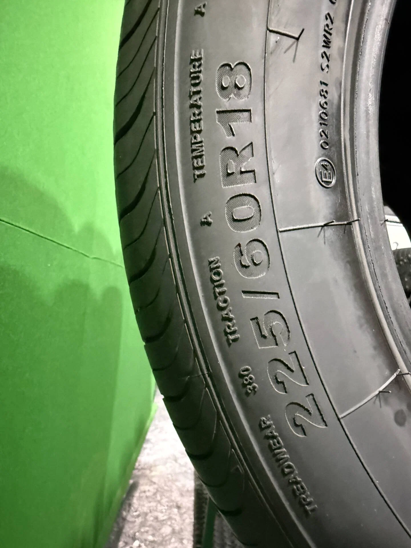 225/60 R18 дюймов Giti GitiComfort F50 летние - миниатюра 2