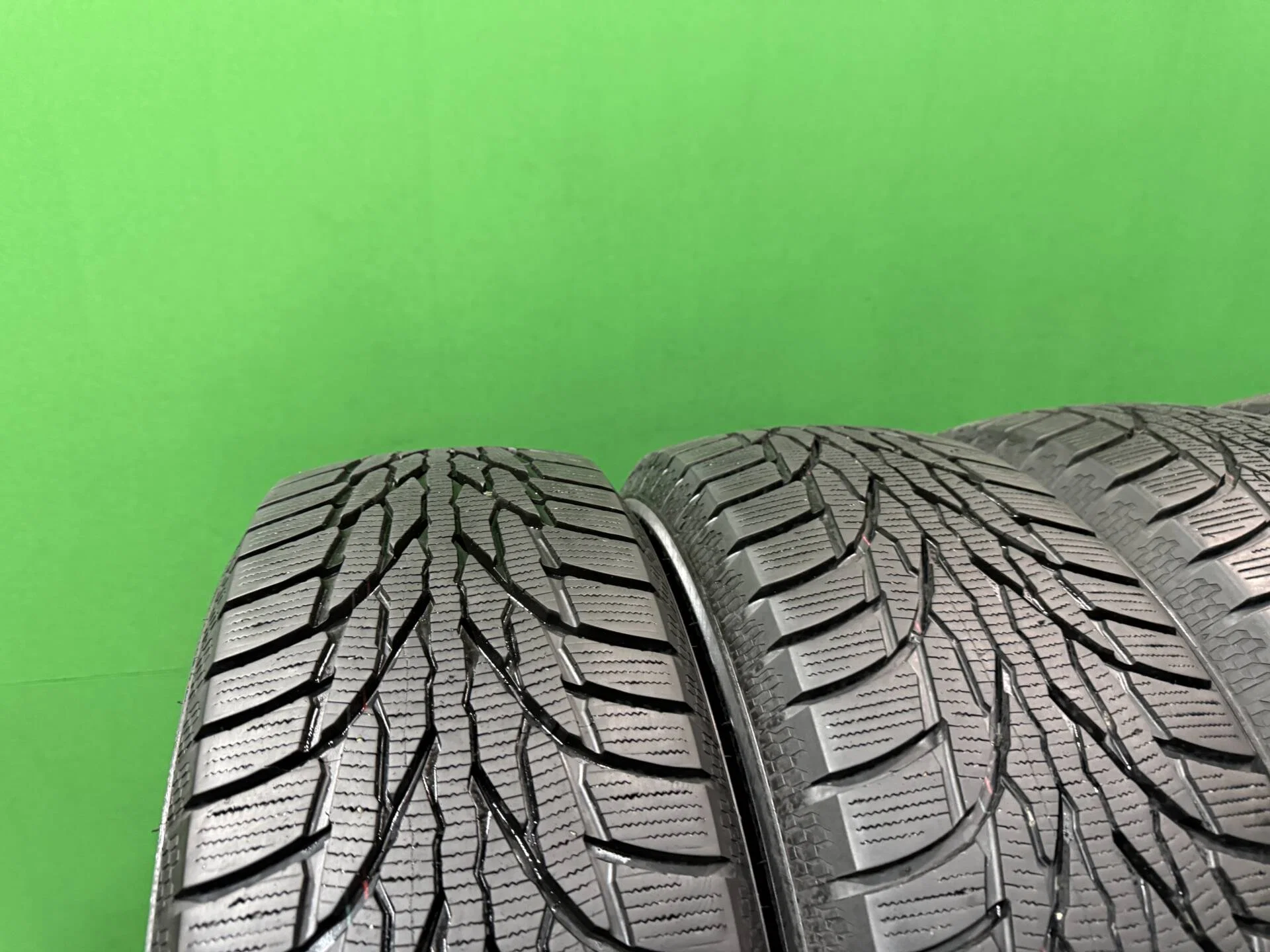 225/60 R17 дюймов Kumho WinterCraft SUV Ice WS51 зимние нешипованные - миниатюра 5