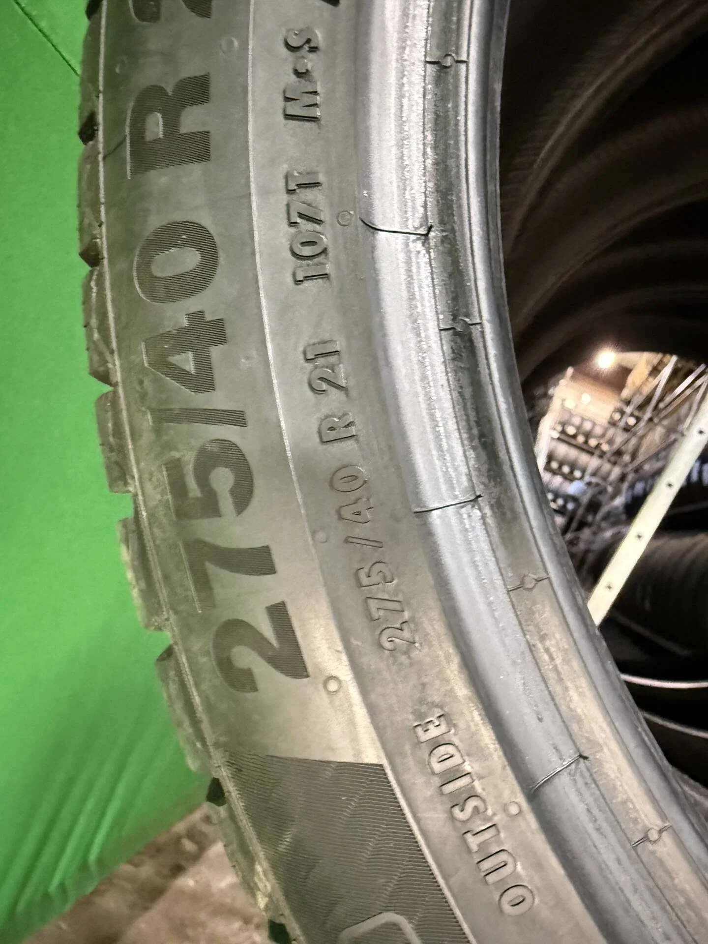 275/40 R21 дюймов Continental ContiVikingContact 6 SUV зимние нешипованные - миниатюра 2