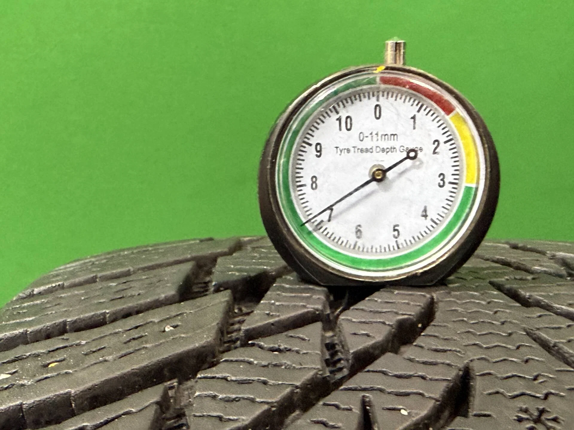 245/40 R19 дюймов Nokian Tyres Hakkapeliitta R3 зимние нешипованные - миниатюра 2