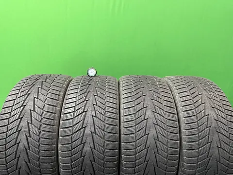 255/35 R19 дюймов Hankook Winter I'Cept iZ 2 W616 зимние нешипованные