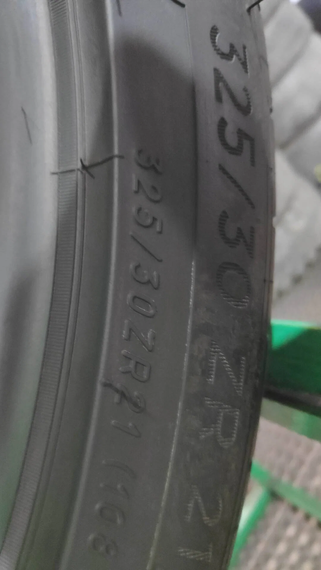 Michelin Pilot Sport 4 325/30 R21 - миниатюра 2