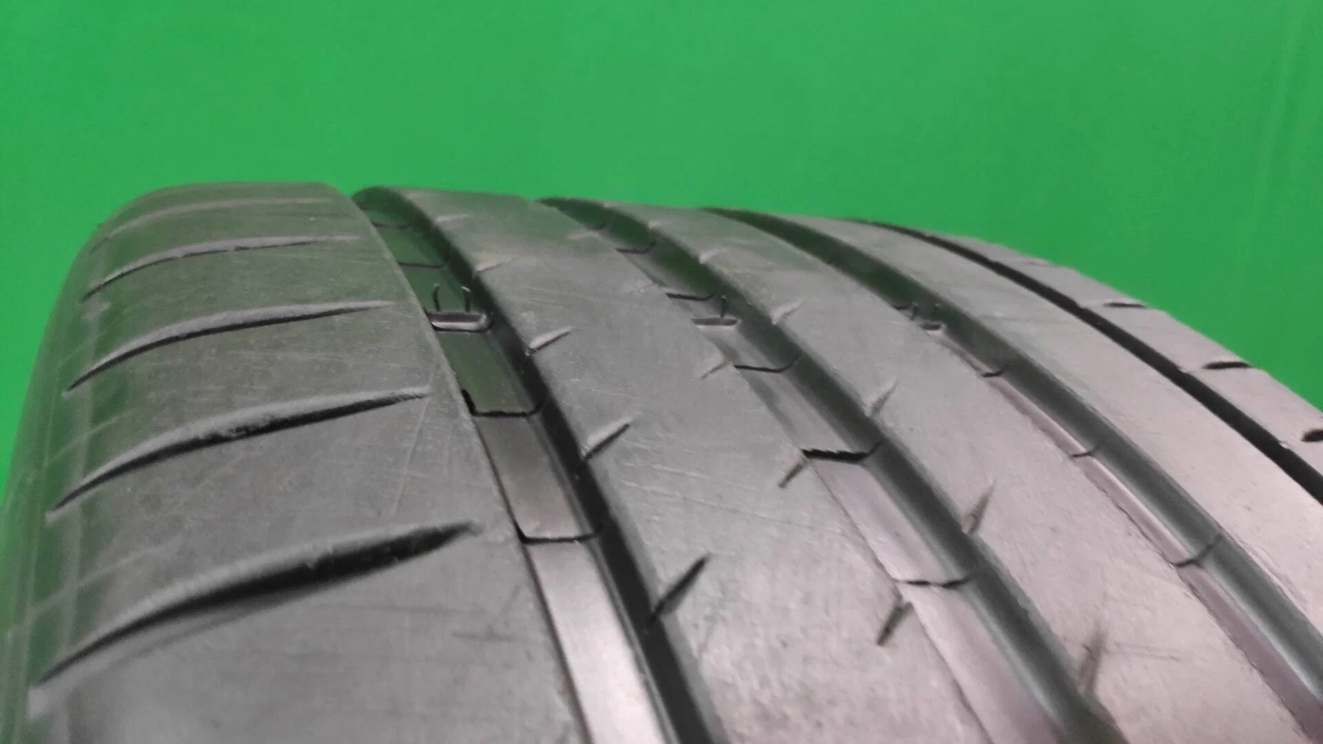 Michelin Pilot Sport 4 325/30 R21 - миниатюра 6