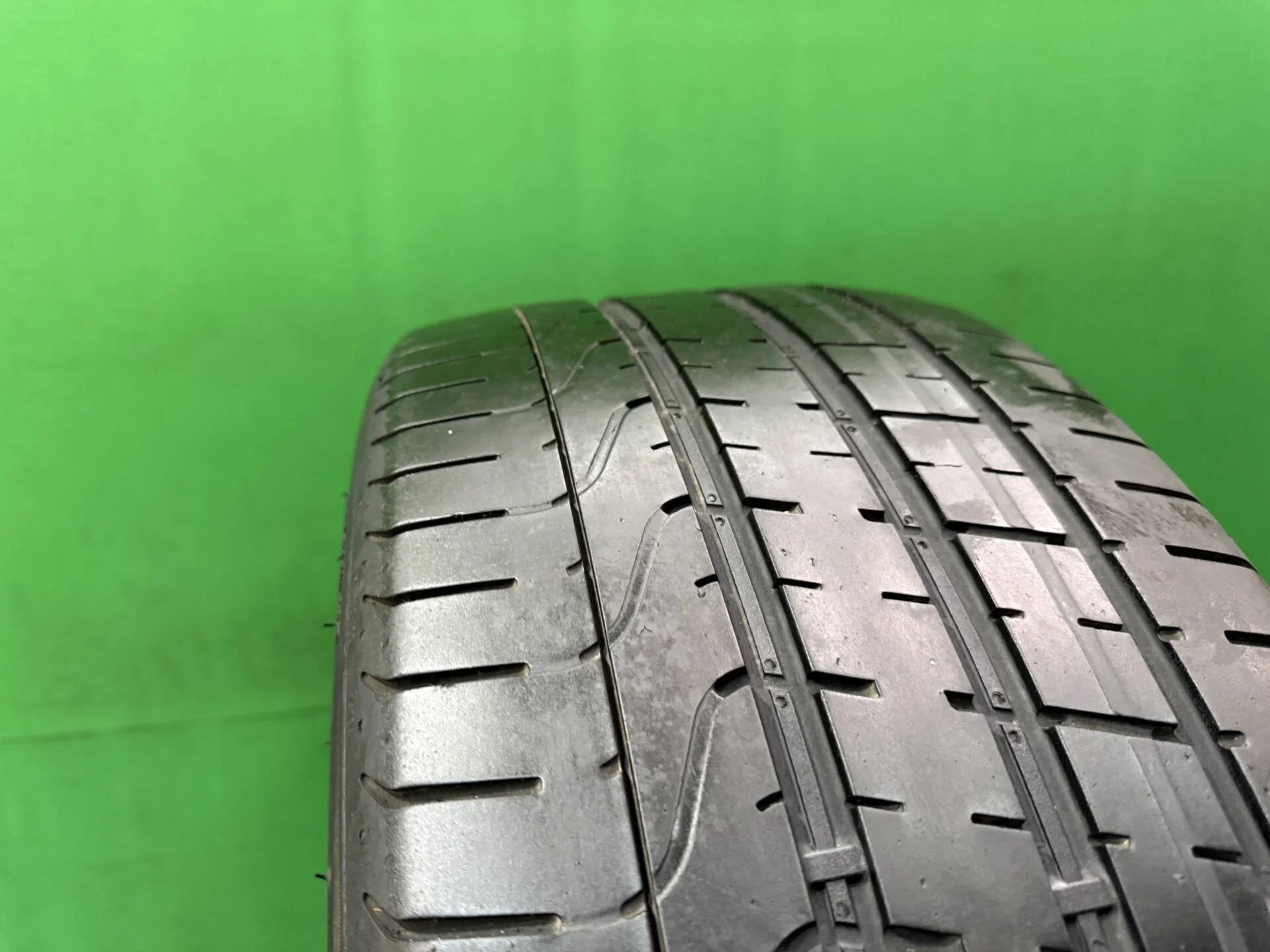 255/40 R21 дюймов Pirelli P Zero летние - миниатюра 6