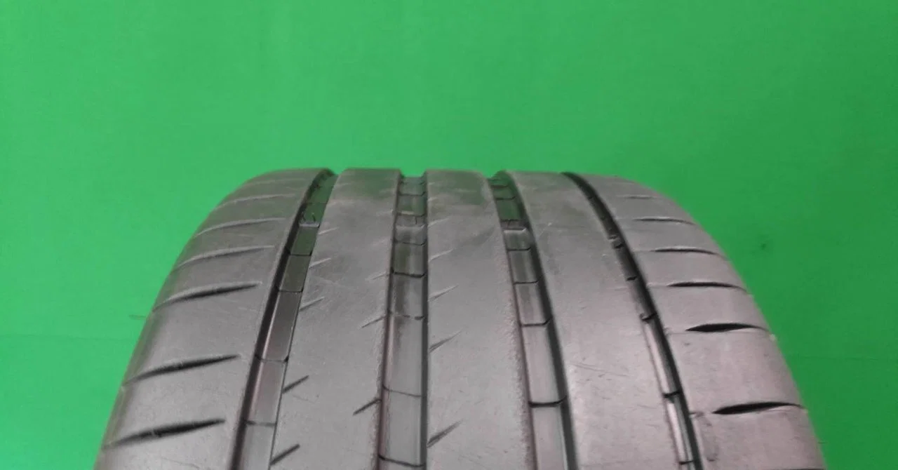 Michelin Pilot Sport 4 325/30 R21 108Y - изображение 1