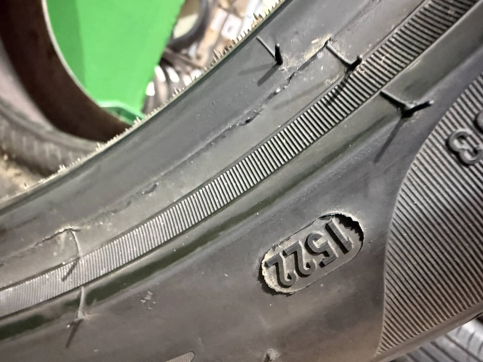 255/40 R20 дюймов Pirelli P Zero летние - миниатюра 3