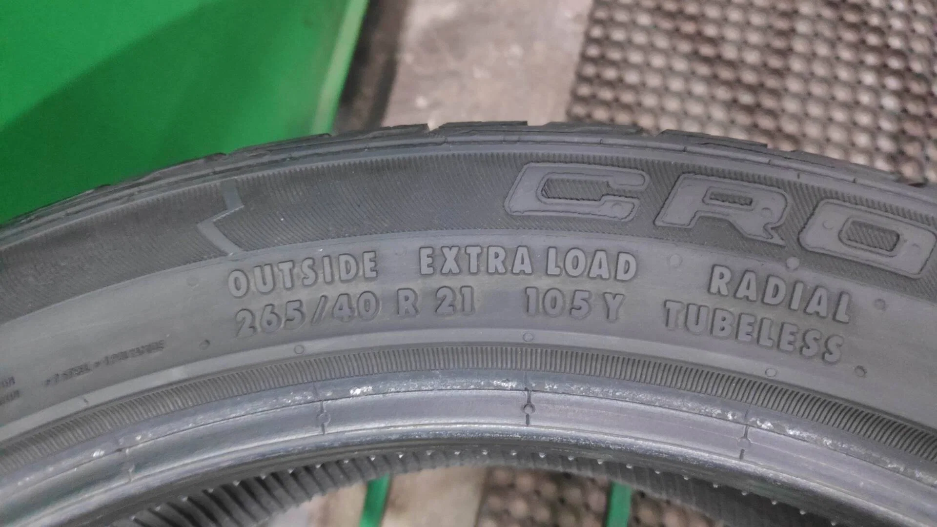 265/40 R21 дюймов Continental CrossContact UHP летние - миниатюра 2