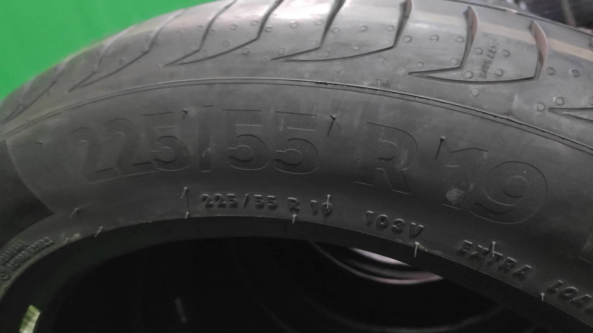 225/55 R19 дюймов Continental PremiumContact 6 летние - миниатюра 2