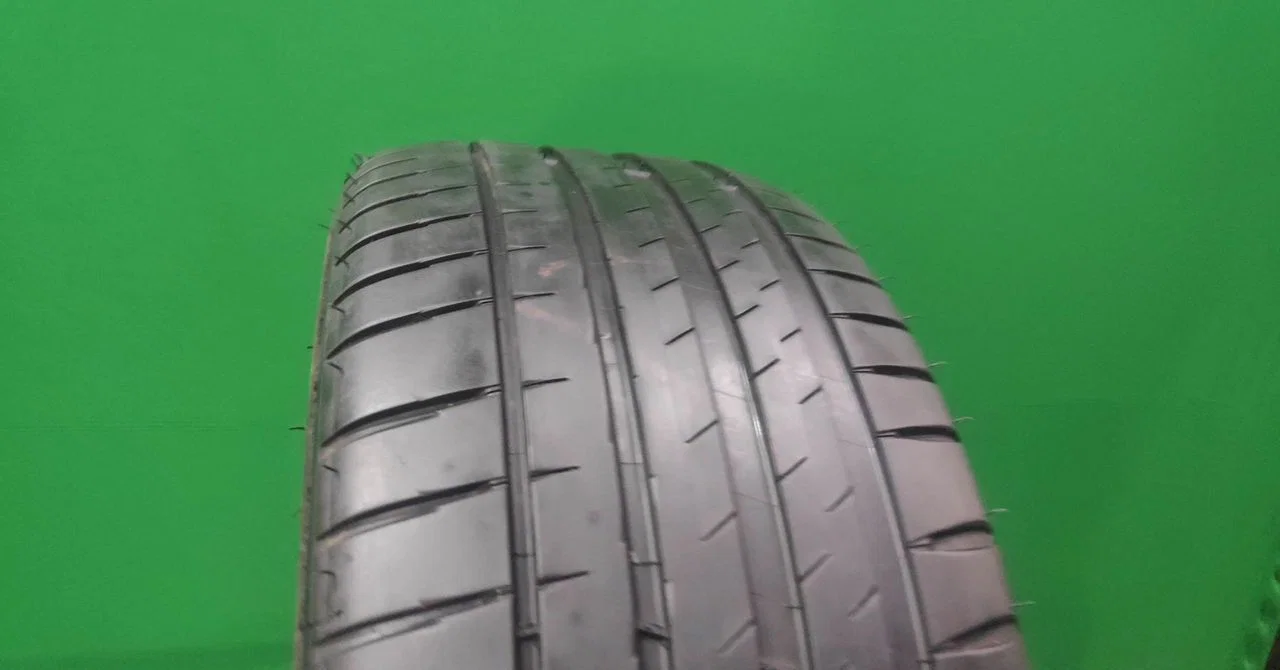 Michelin Pilot Sport 4 235/45 R18 98Y - миниатюра 4