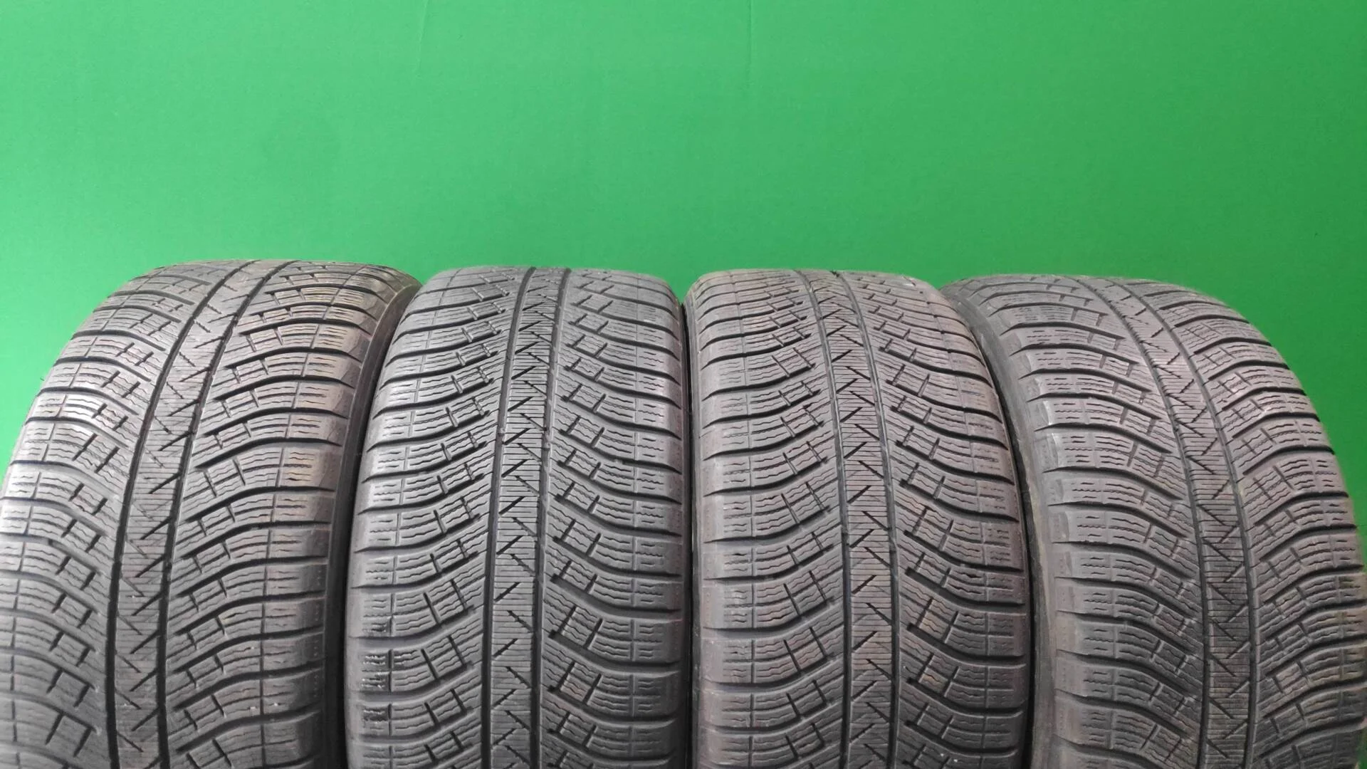 275/40 R21 Michelin Pilot Alpin 5 SUV летние - изображение 1