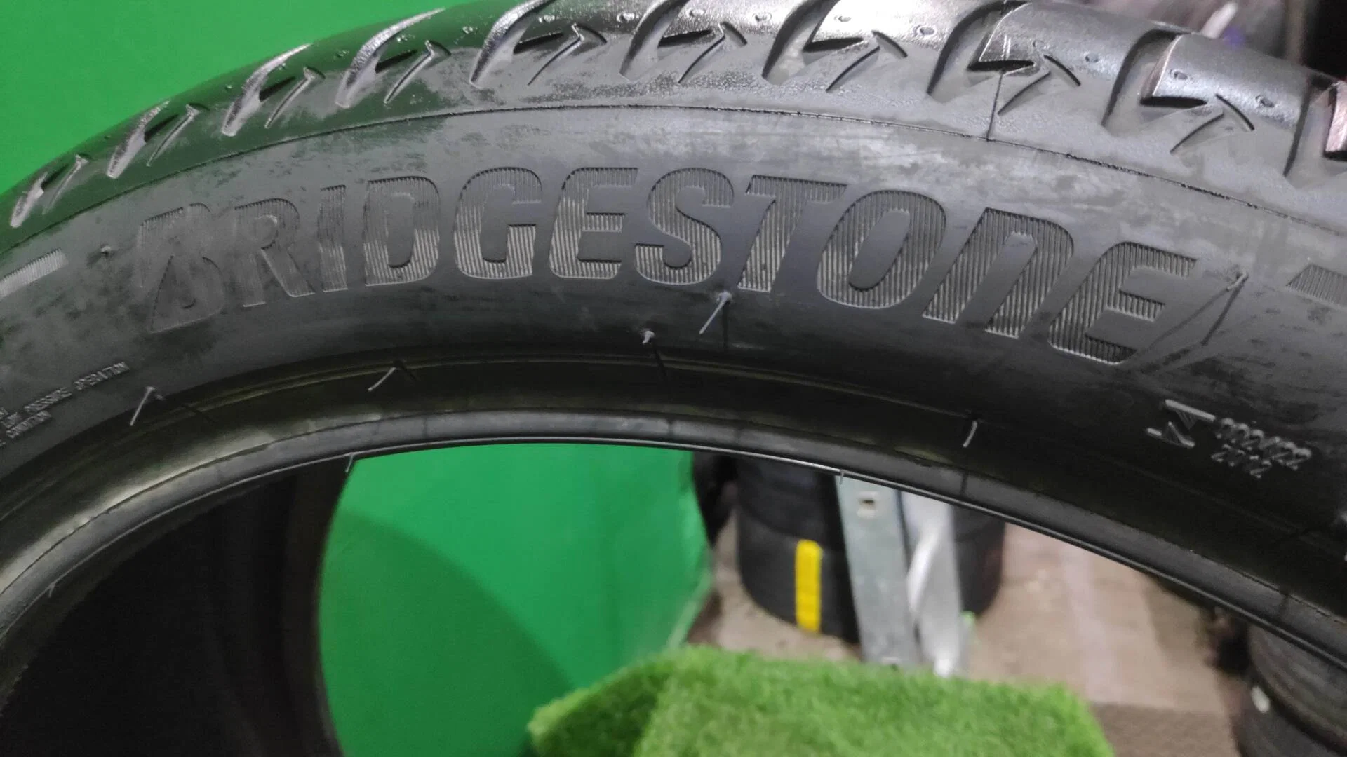 275/35 R21 Bridgestone Alenza 001 летние - миниатюра 8