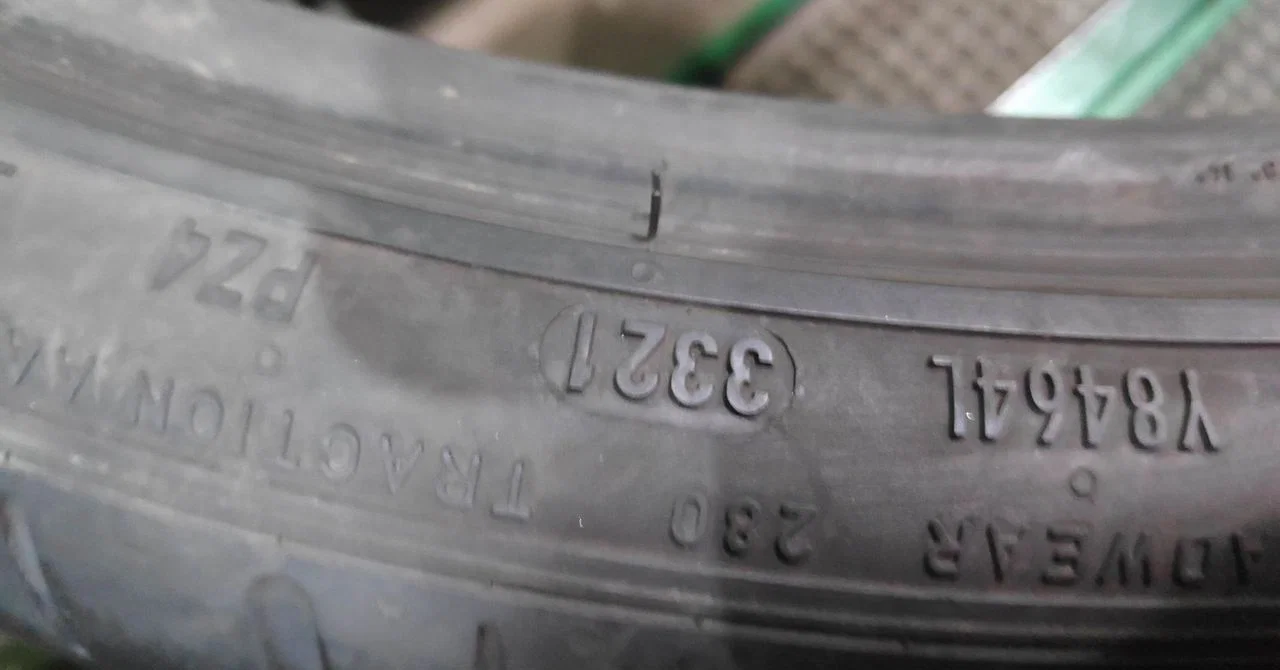 Pirelli P Zero PZ4 285/30 R21 100Y - миниатюра 6