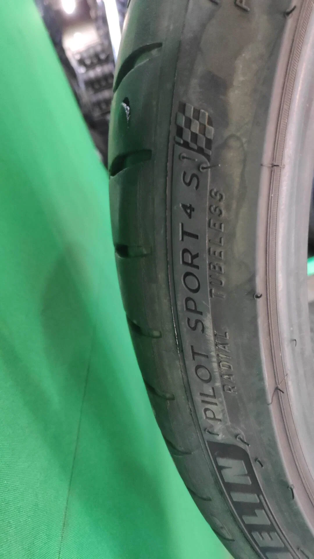 235/35 R19 Michelin Pilot Sport 4 S летние - миниатюра 2