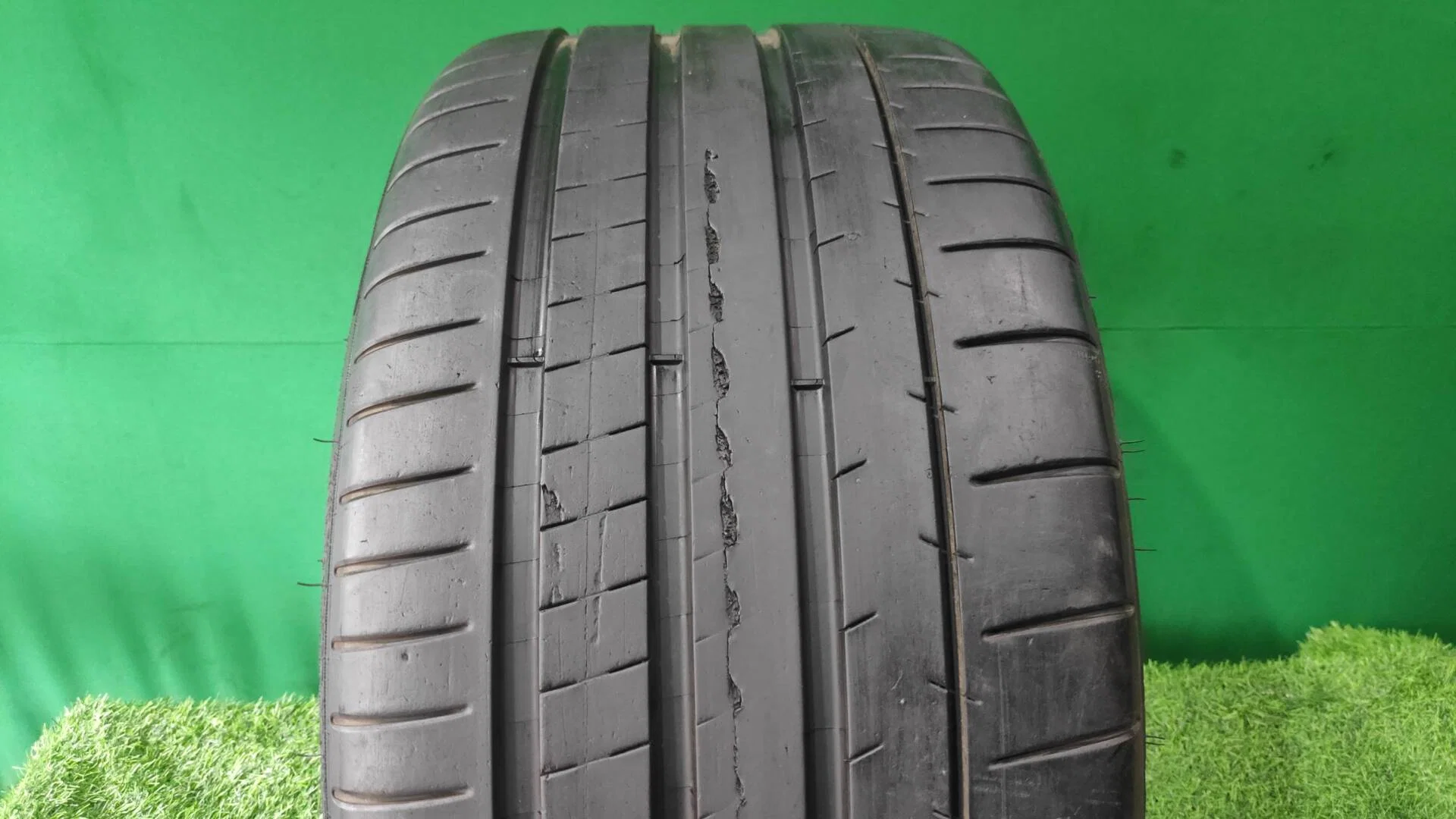 285/30 R20 Michelin Pilot Super Sport летние - миниатюра 6