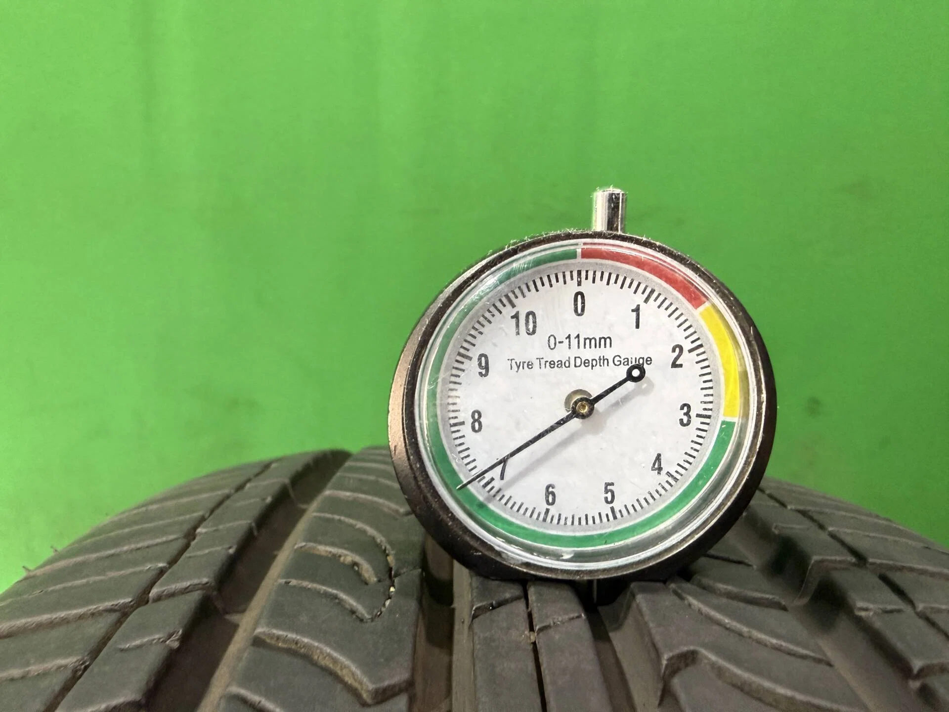 205/60 R15 Roadstone Classe Premiere CP672 летние - миниатюра 3