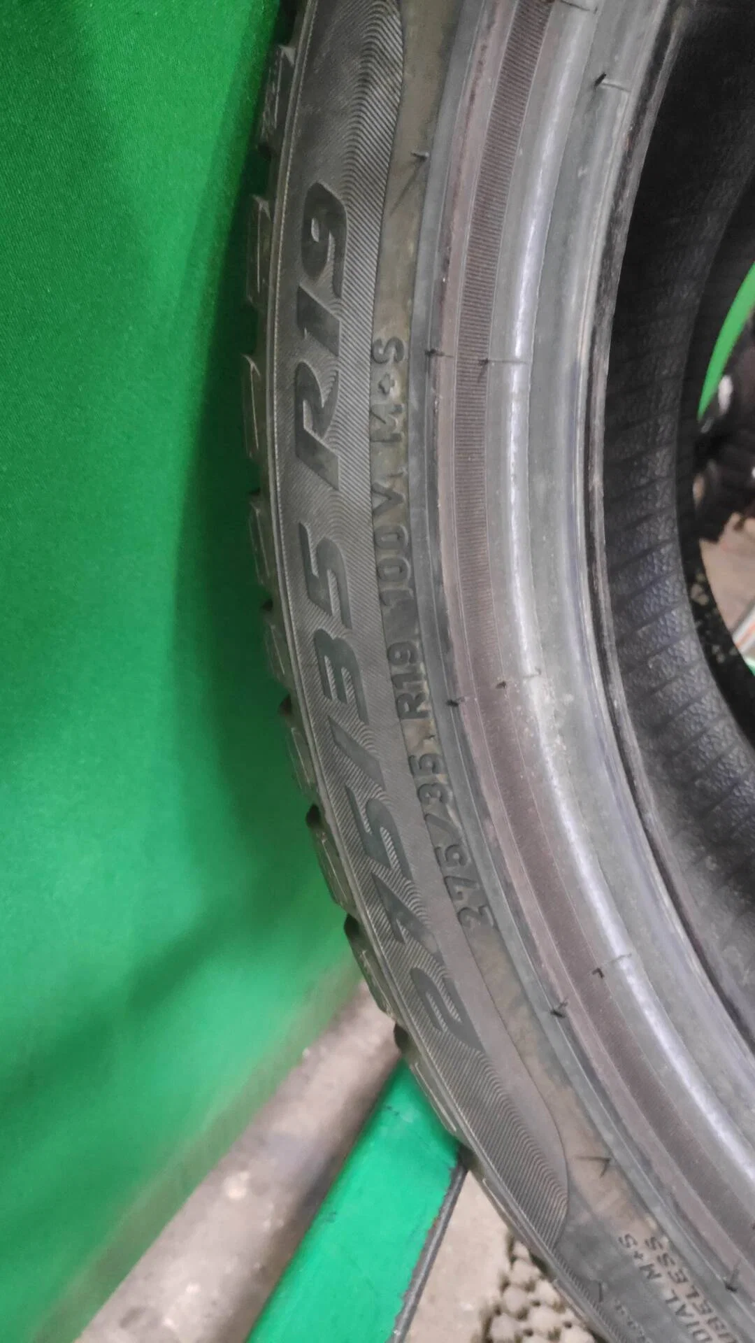 275/35 R19 Pirelli Winter Sottozero 3 зимние нешипованные - миниатюра 2