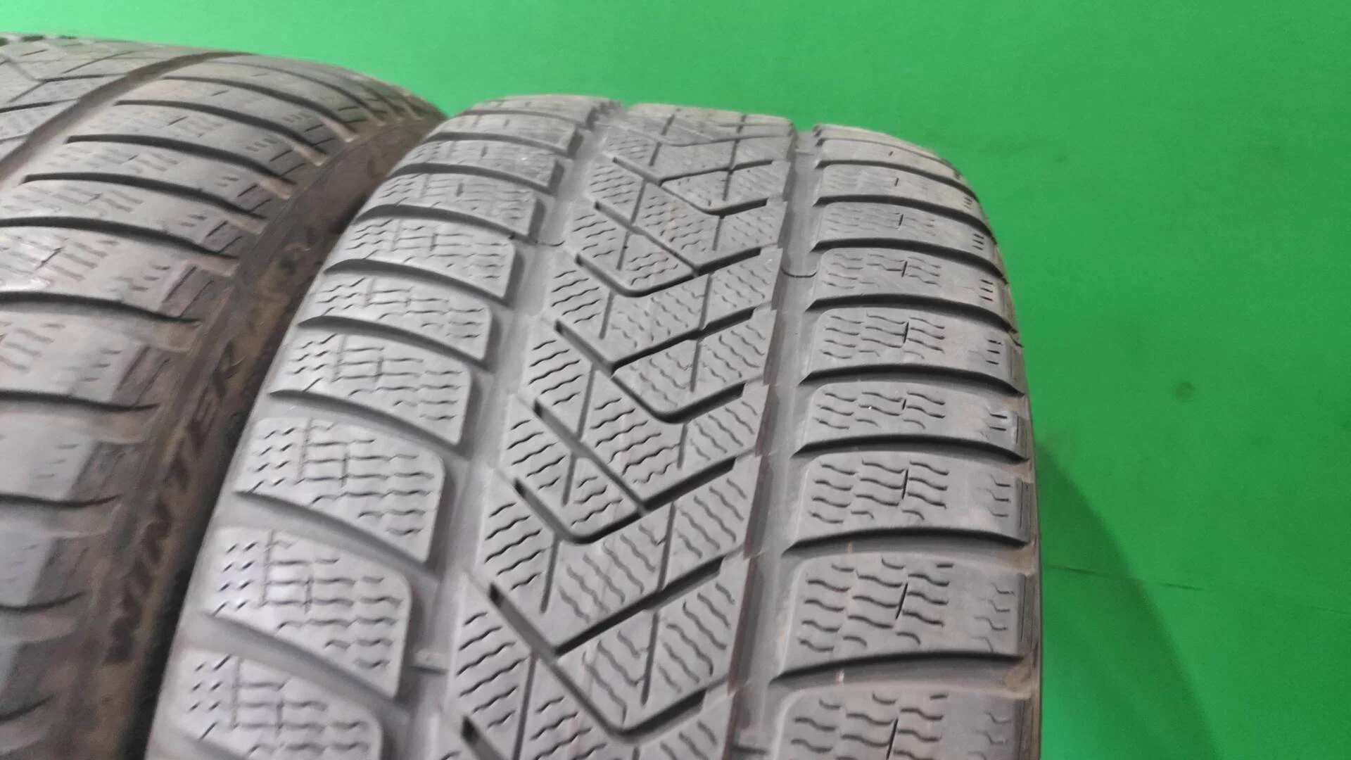 275/35 R19 Pirelli Winter Sottozero 3 зимние нешипованные - миниатюра 7