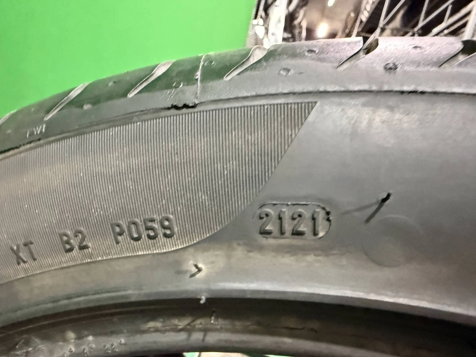 295/40 R20 дюймов Pirelli P Zero летние - миниатюра 2
