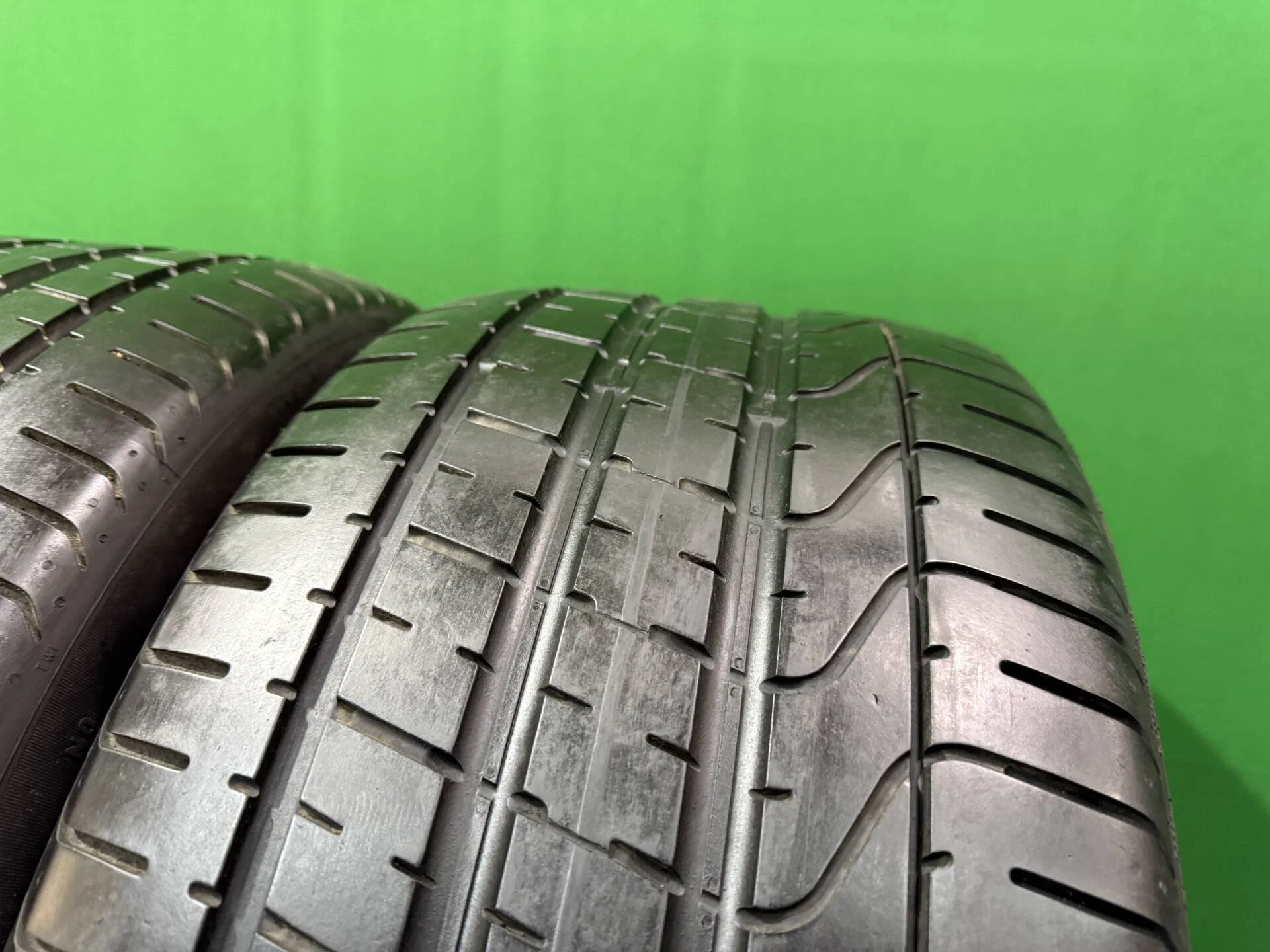 295/40 R20 дюймов Pirelli P Zero летние - миниатюра 6